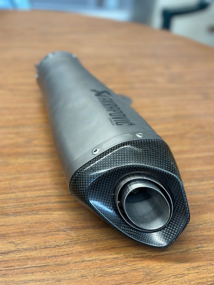 Akrapovic Exhaust BMW R Nine T - Image 3